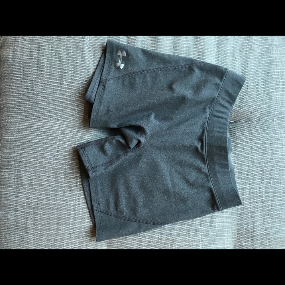 Under armour spandex shorts. Never worn before!